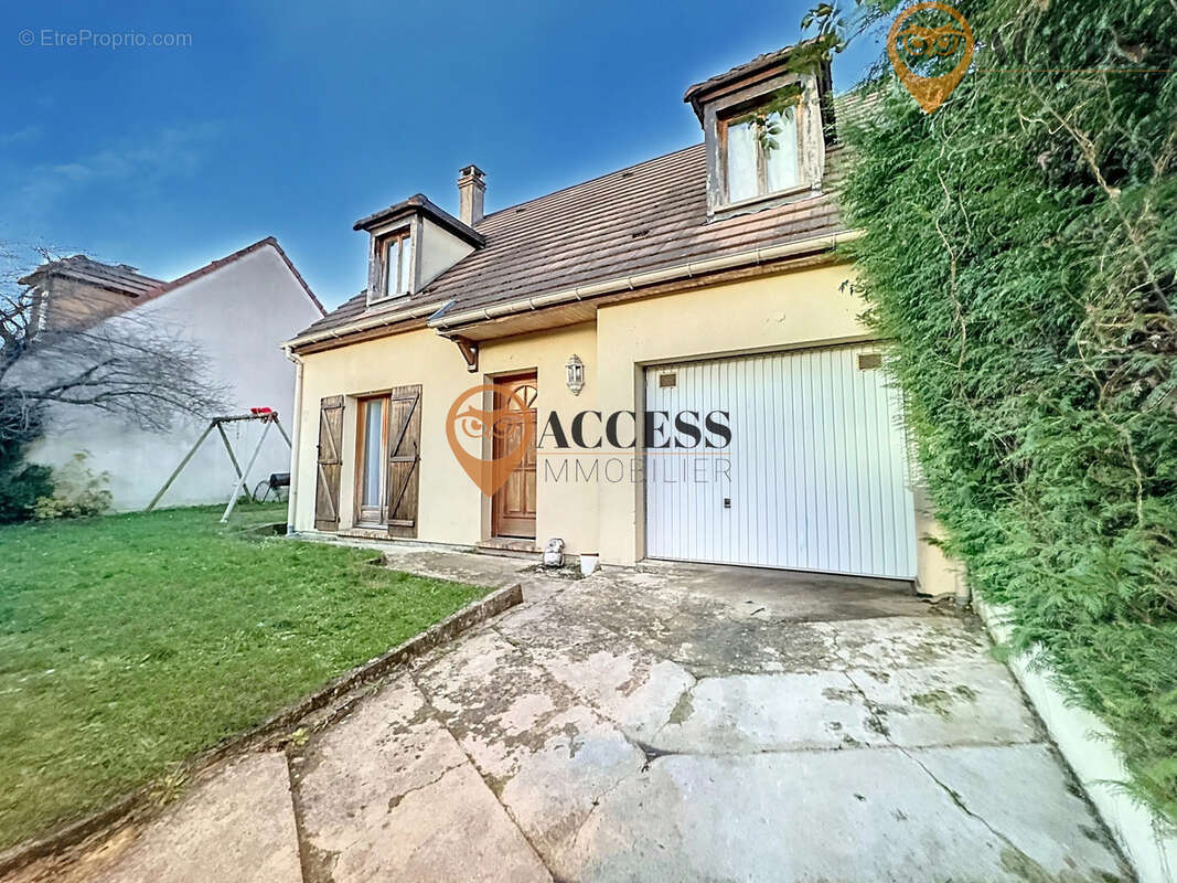 Maison à SARCELLES