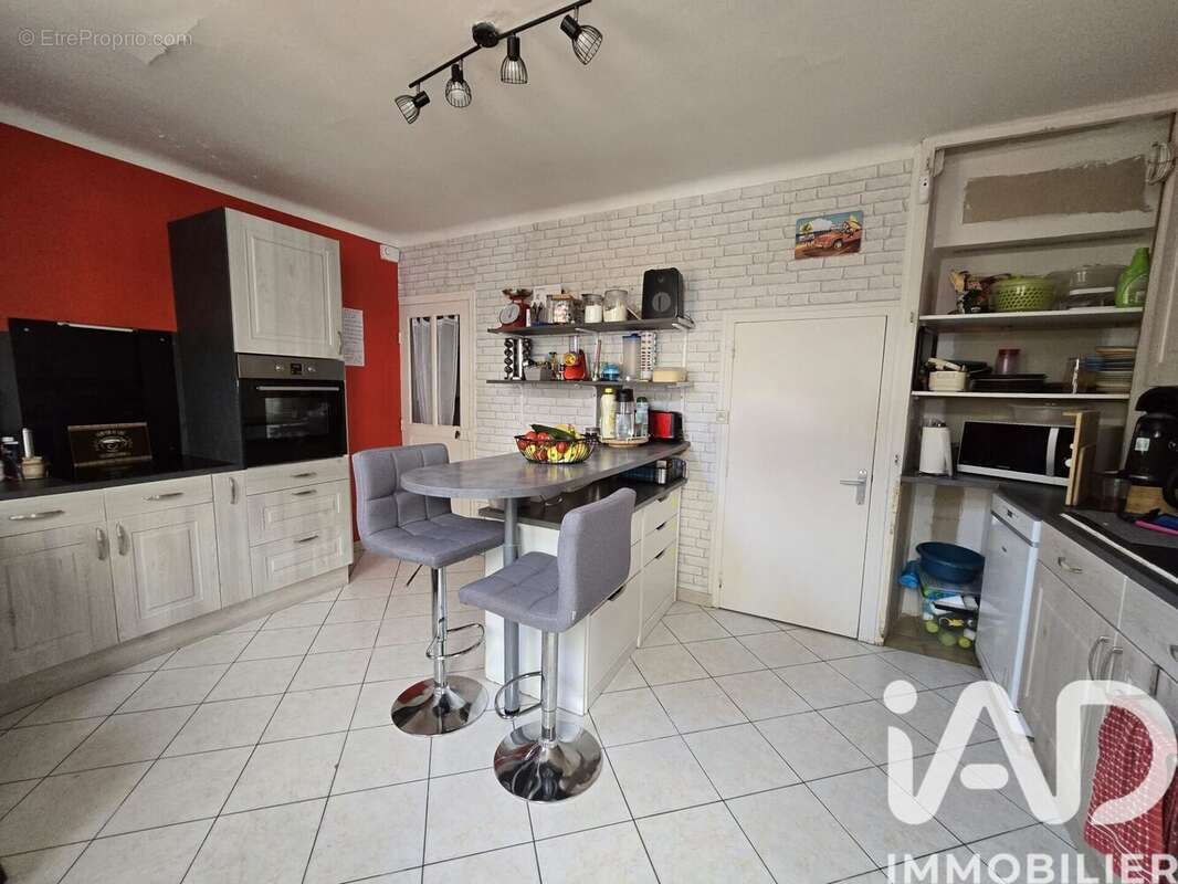Maison 117 m² à Chalonnes-Sur-Loire  - photo 6