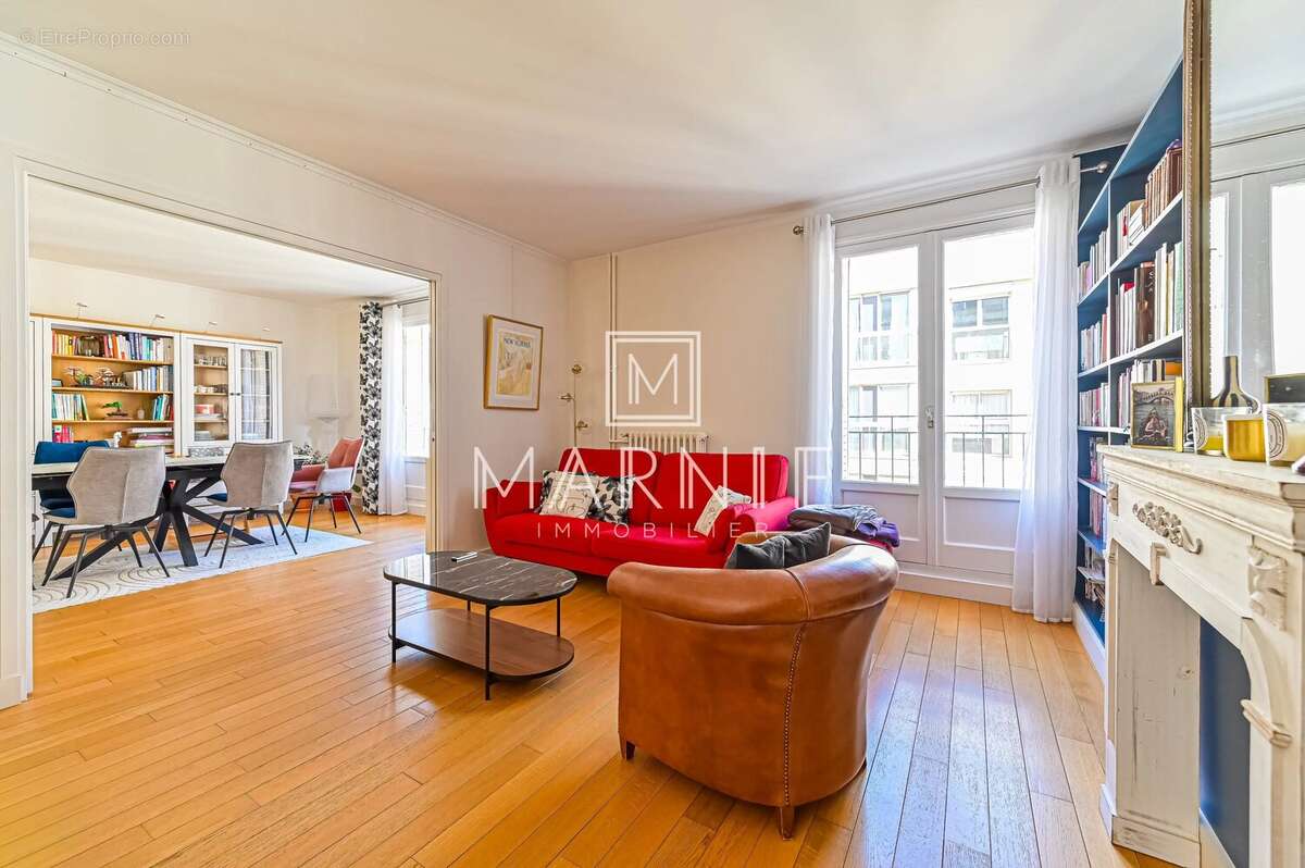 Appartement à PARIS-15E