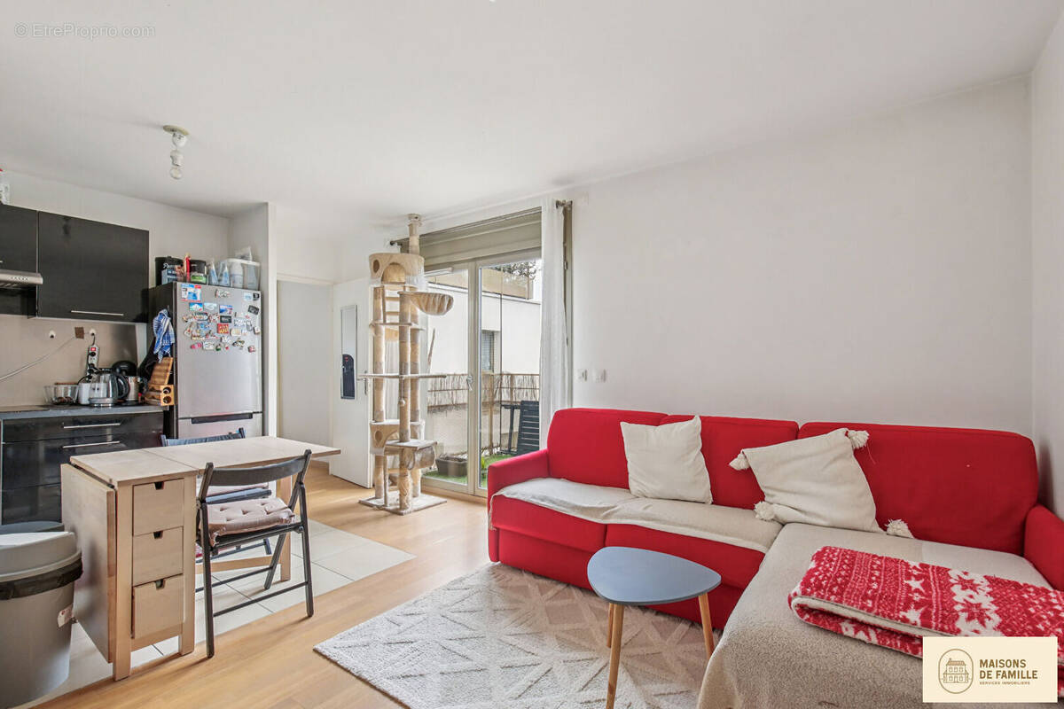 Appartement à NANTERRE