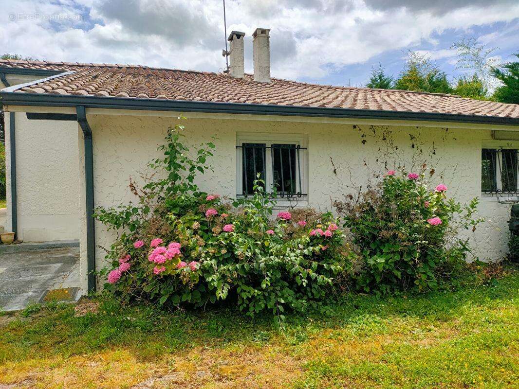 Maison à YVRAC