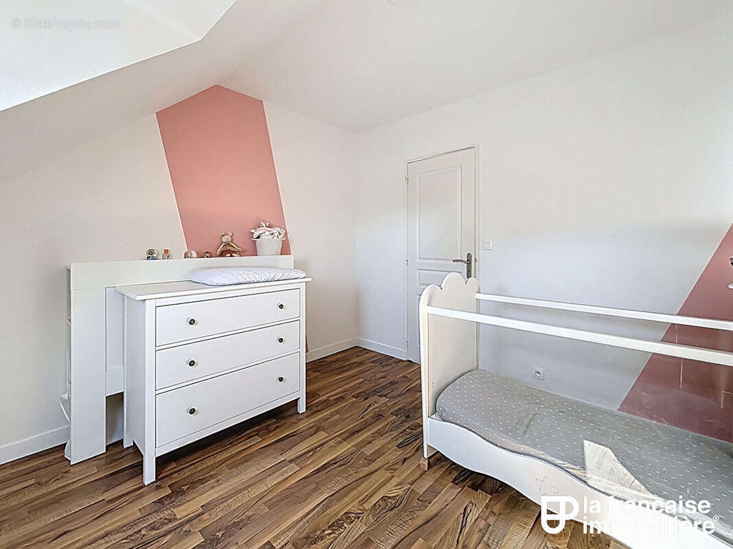 Maison à SAINT-JEAN-SUR-COUESNON