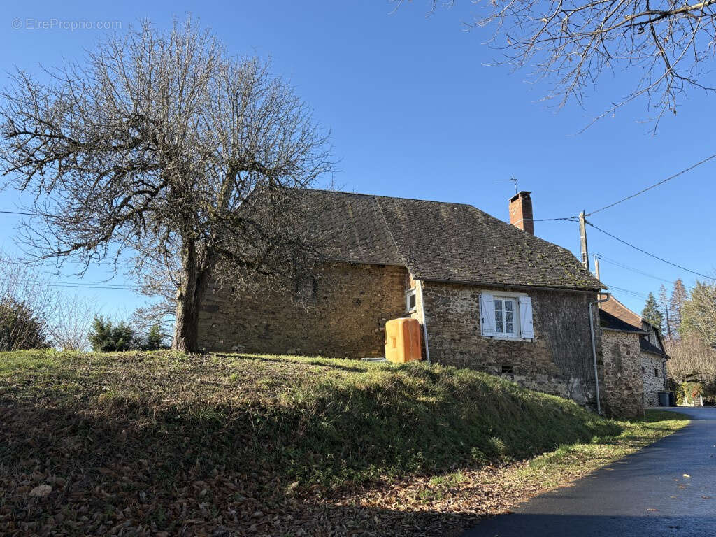 Maison à BEYSSAC