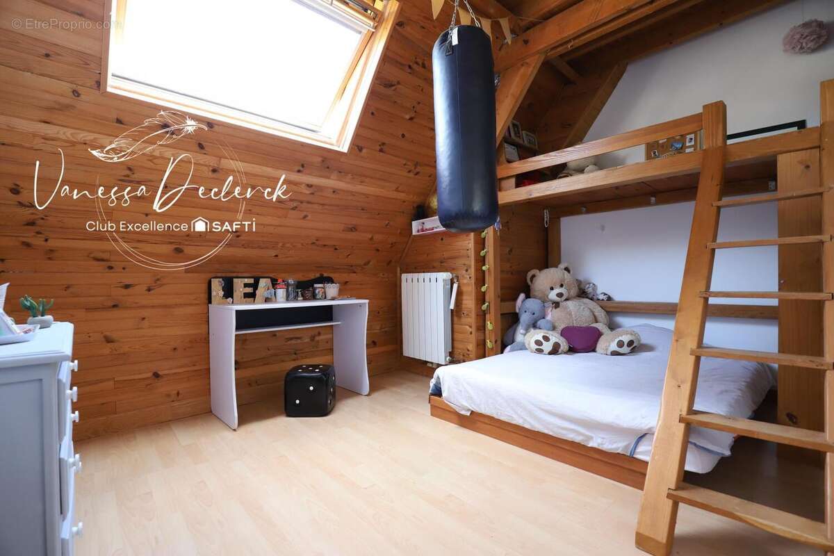 Photo 8 - Maison à LE VAL-SAINT-GERMAIN