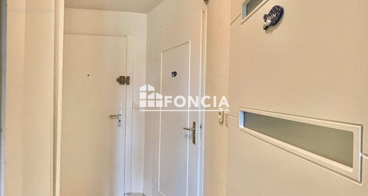 Appartement à LA LONDE-LES-MAURES