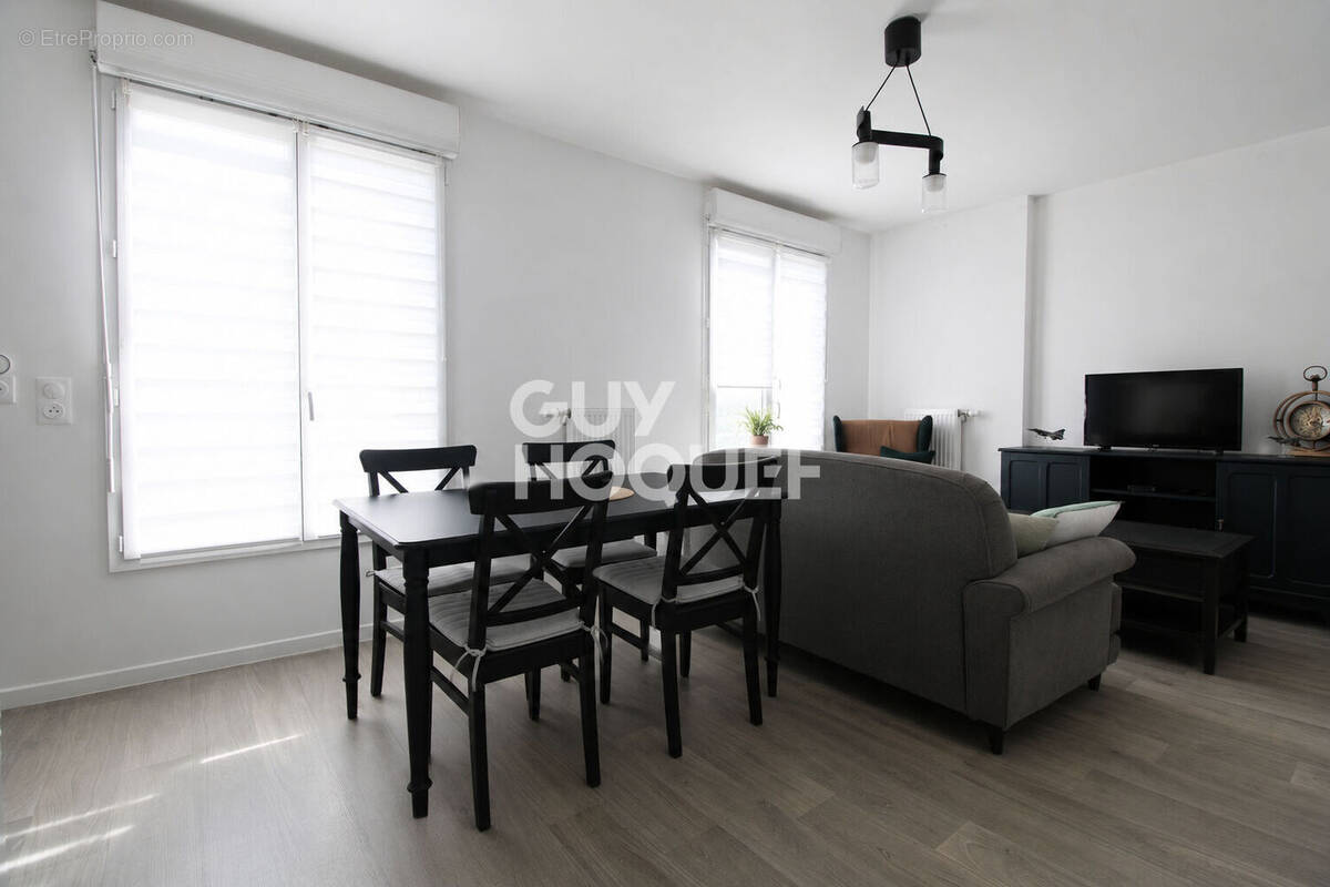 Appartement à BRIE-COMTE-ROBERT