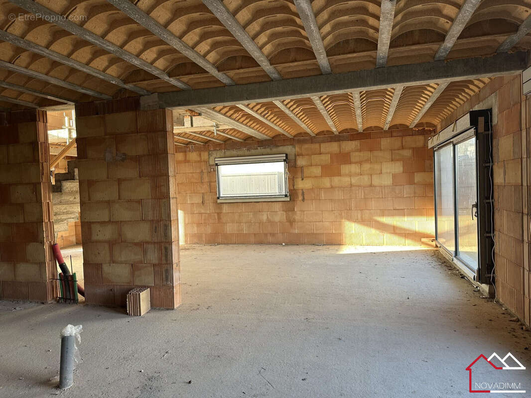 Maison à FEY