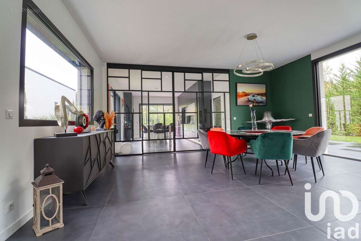 Photo 5 - Maison à LAMORLAYE