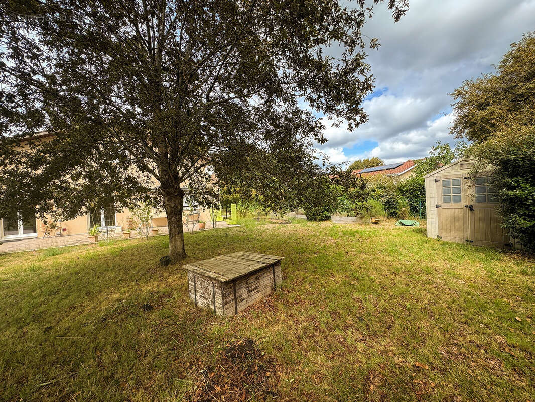 Maison à SAINT-JULIEN-EN-BORN