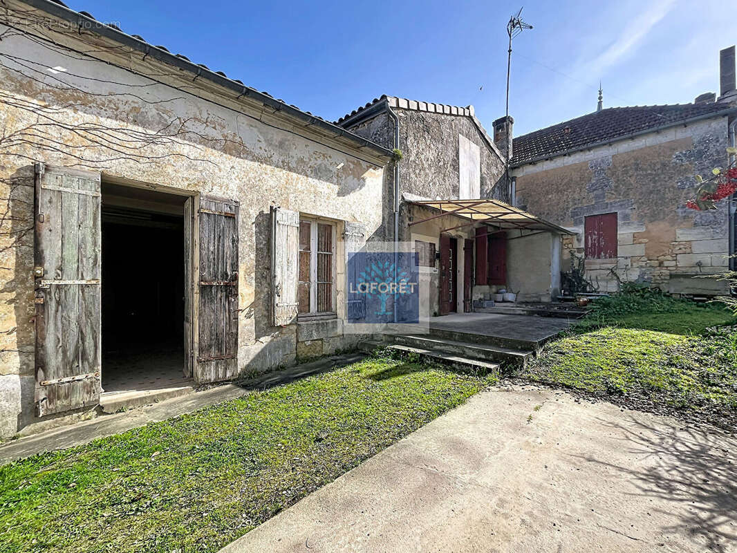 Maison à PUGNAC