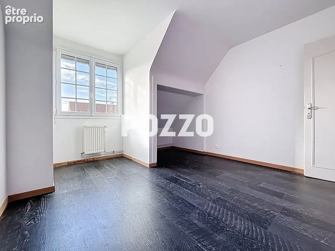 A vendre. saint-lô. beaux volumes avec vie de plain-pied. jardin de 600m² env. - photo 13