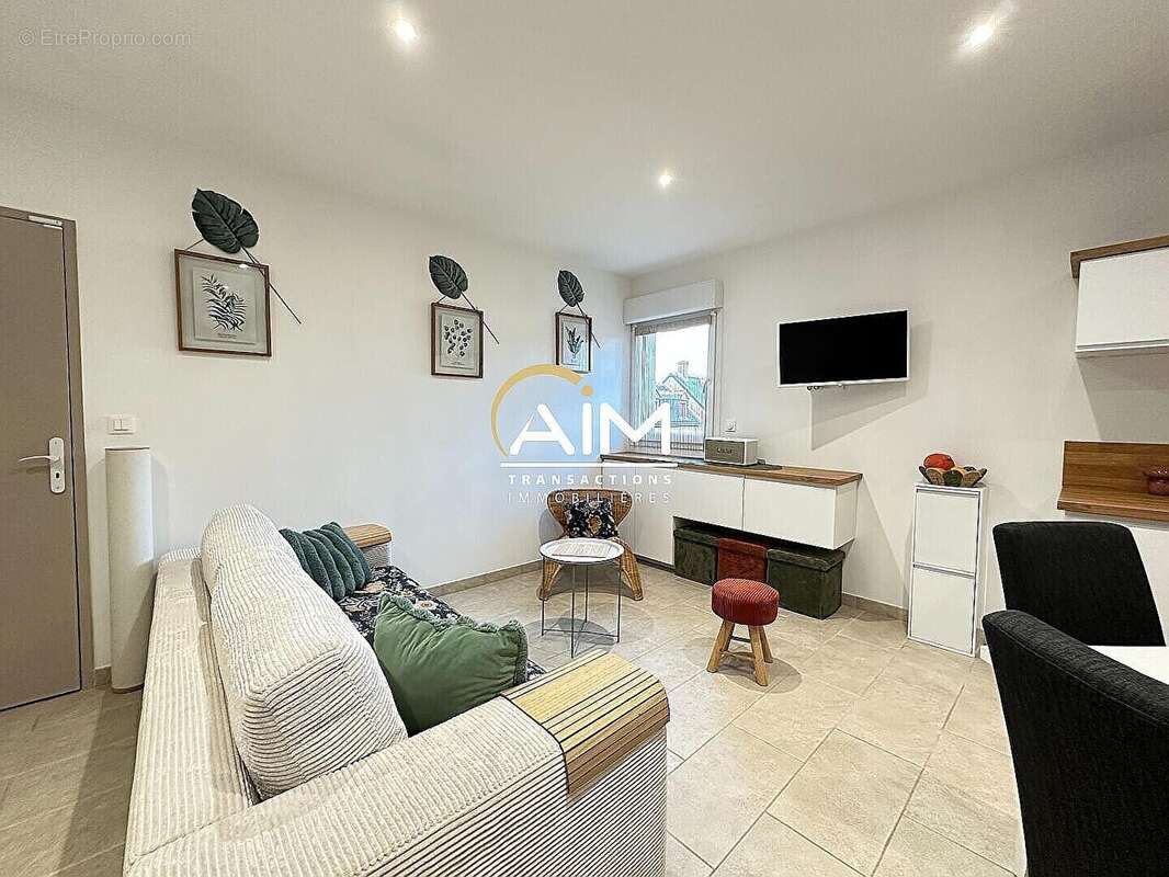 Maison à MONTLOUIS-SUR-LOIRE