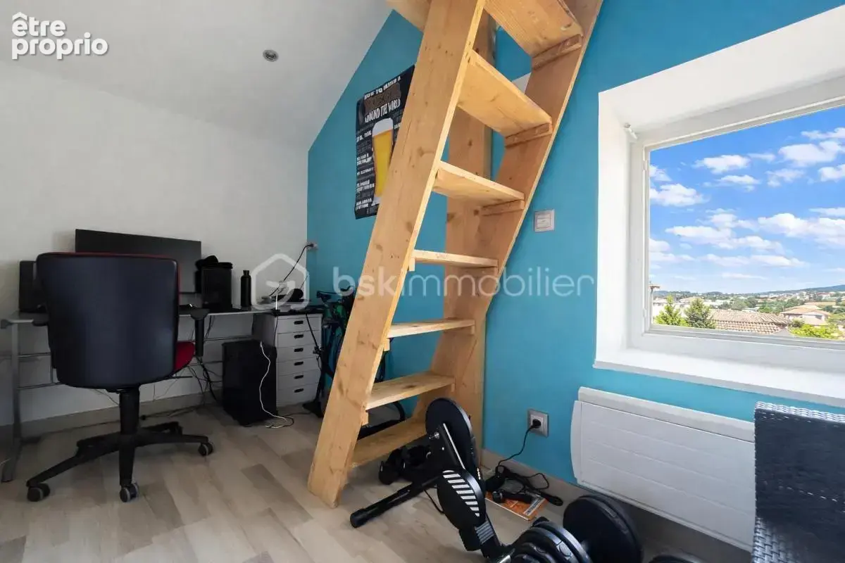 Maison familiale 5 chambres – Brindas, limite Craponne – Terrasse XXL & jardin - photo 13