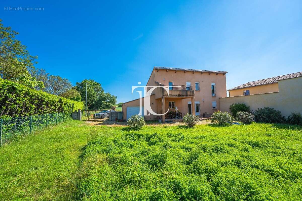 Maison à SAINT-DENIS