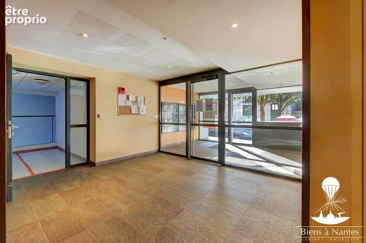 Appartement T5  90m2, garage 30 m2 et ascenseur - photo 11