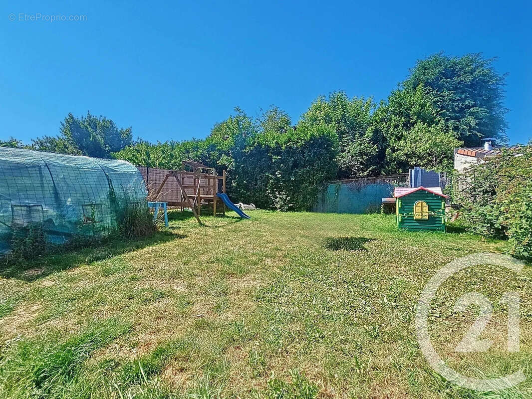 Maison à CHAUMES-EN-BRIE