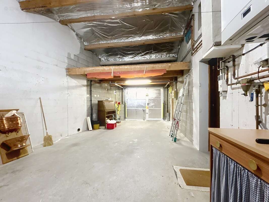 Maison à MONTELIMAR