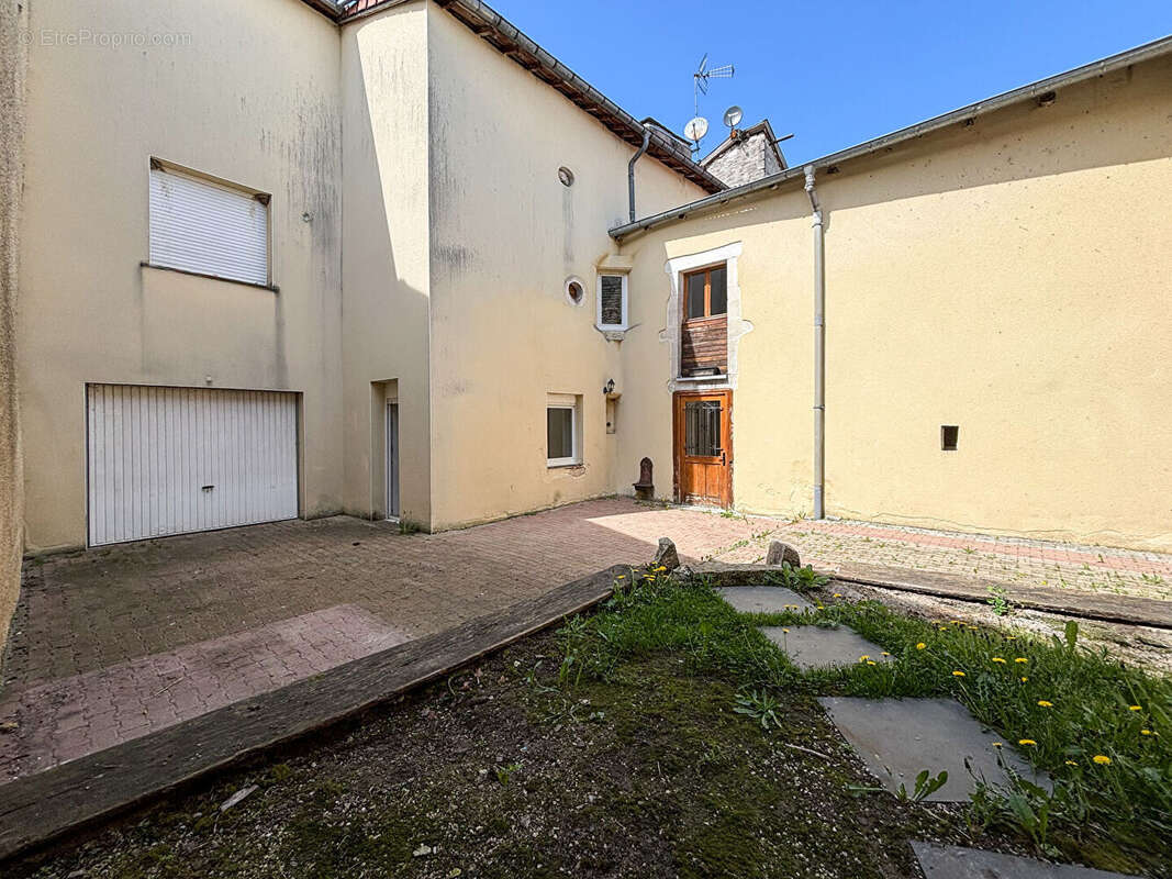 Maison à MAXEY-SUR-VAISE