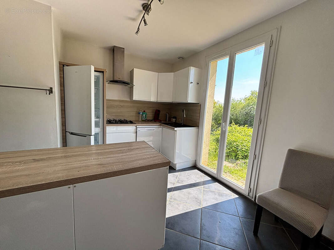 Maison de plain pied 5 mn maintenon gare et commerces - photo 3