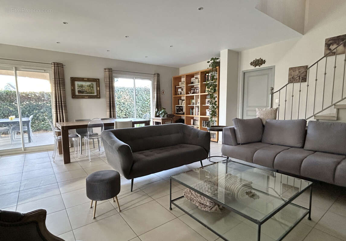 Maison à POLLIONNAY