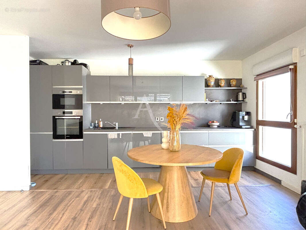Appartement à IVRY-SUR-SEINE