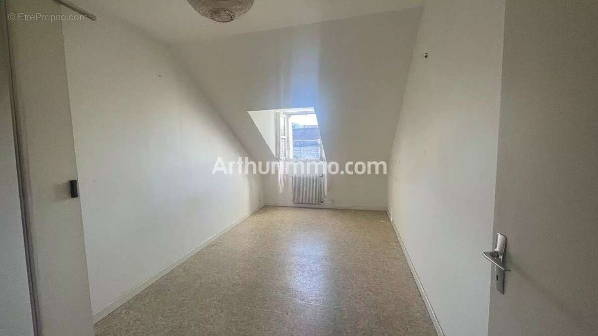 Appartement à LONS-LE-SAUNIER