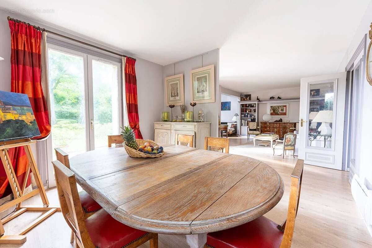 Maison à VAUCRESSON