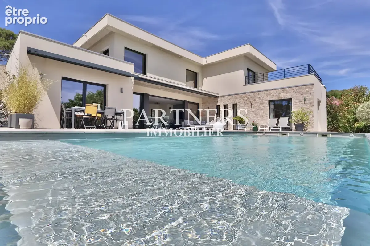 Maison 6 pièces 234 m² à vendre à Aix-En-Provence (13100) - photo 2