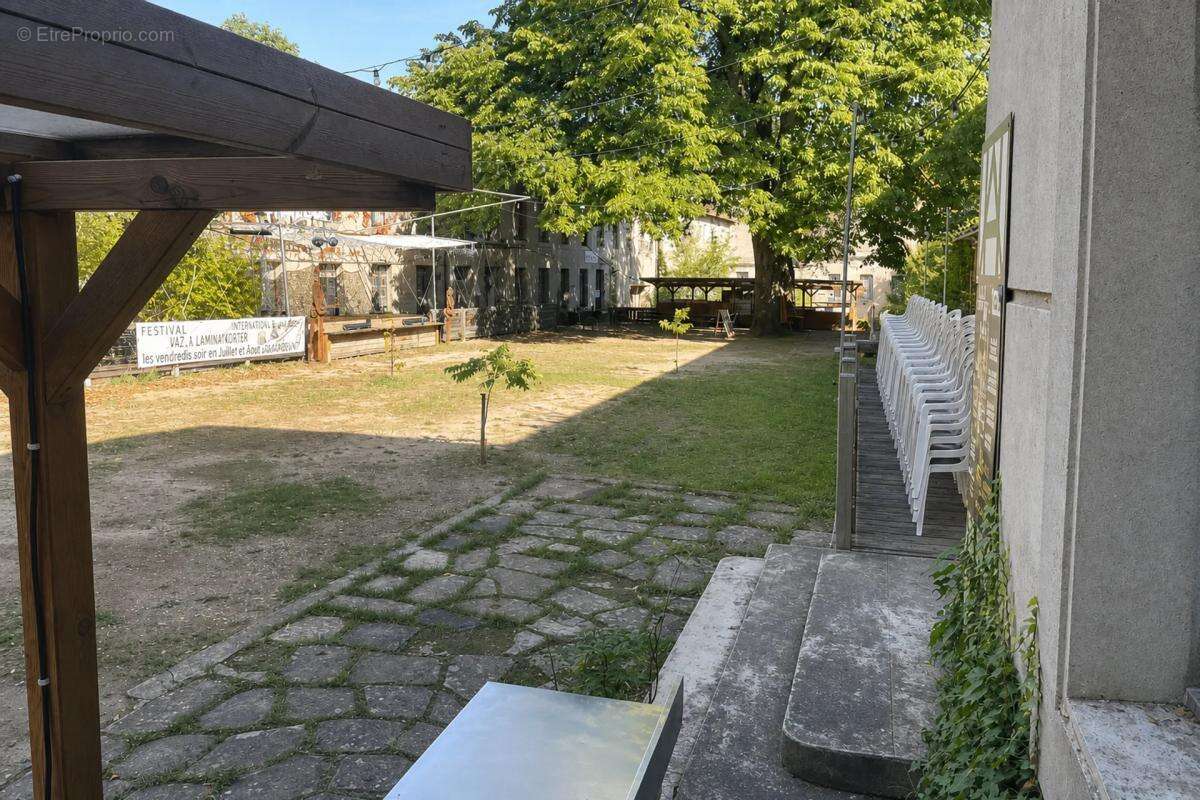 Maison à MONTOLIEU