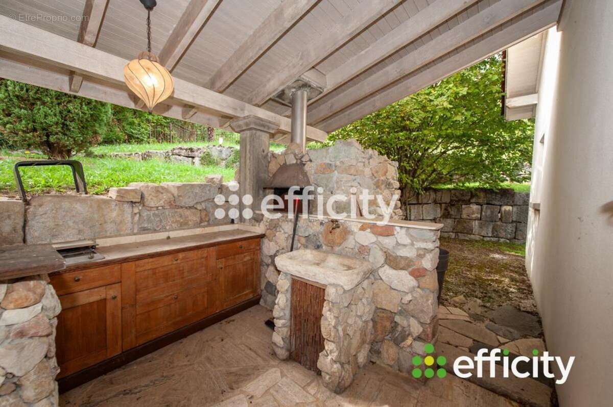 Maison à SAINT-PAUL-DE-VARCES