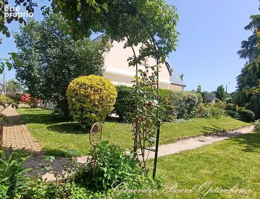 COUP DE CŒUR À PONTIVY – Maison 165 m² – Jardin paysagé 2 000 m² – Dépendance 70 m² - photo 6