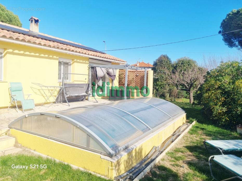 Maison à LE MUY