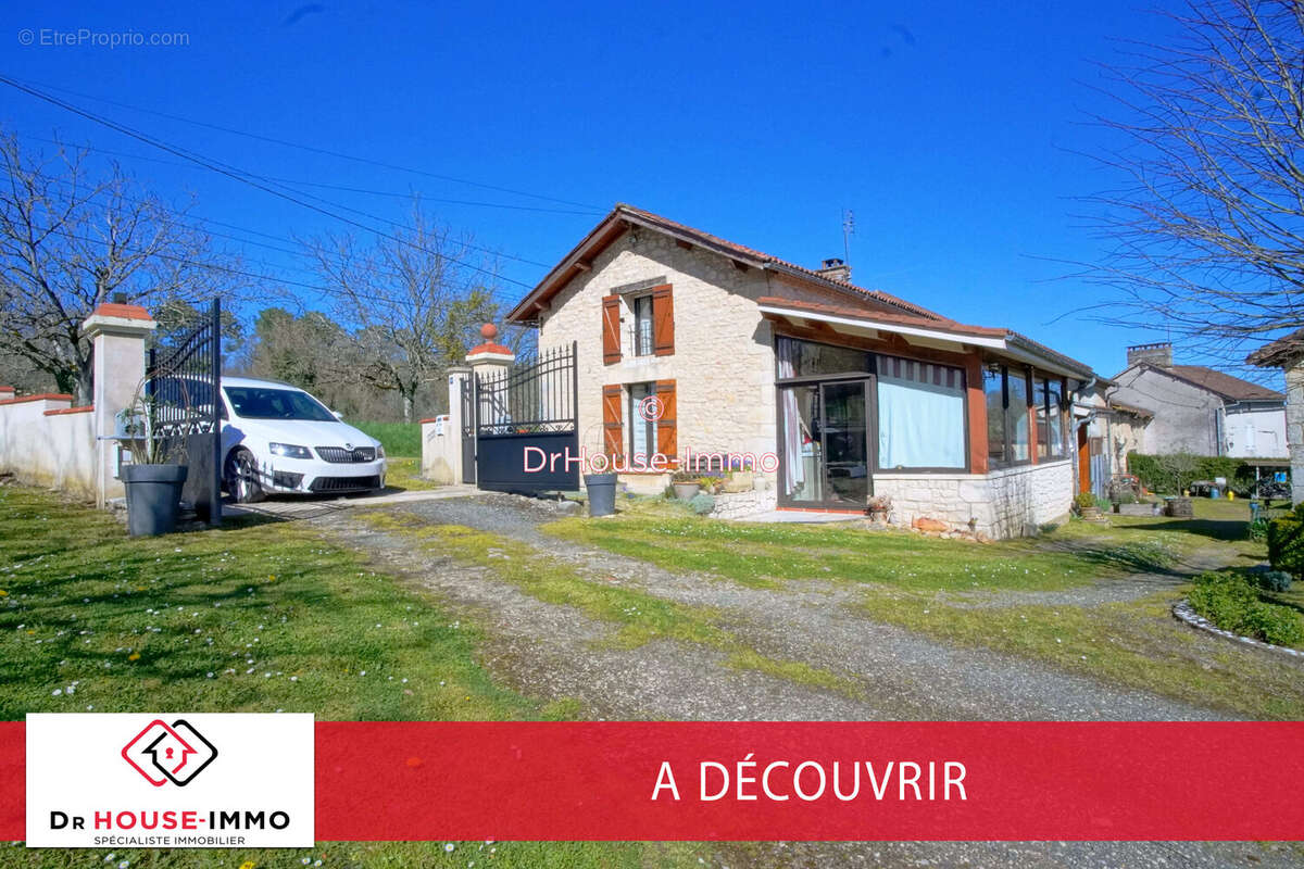 Maison à VAUNAC