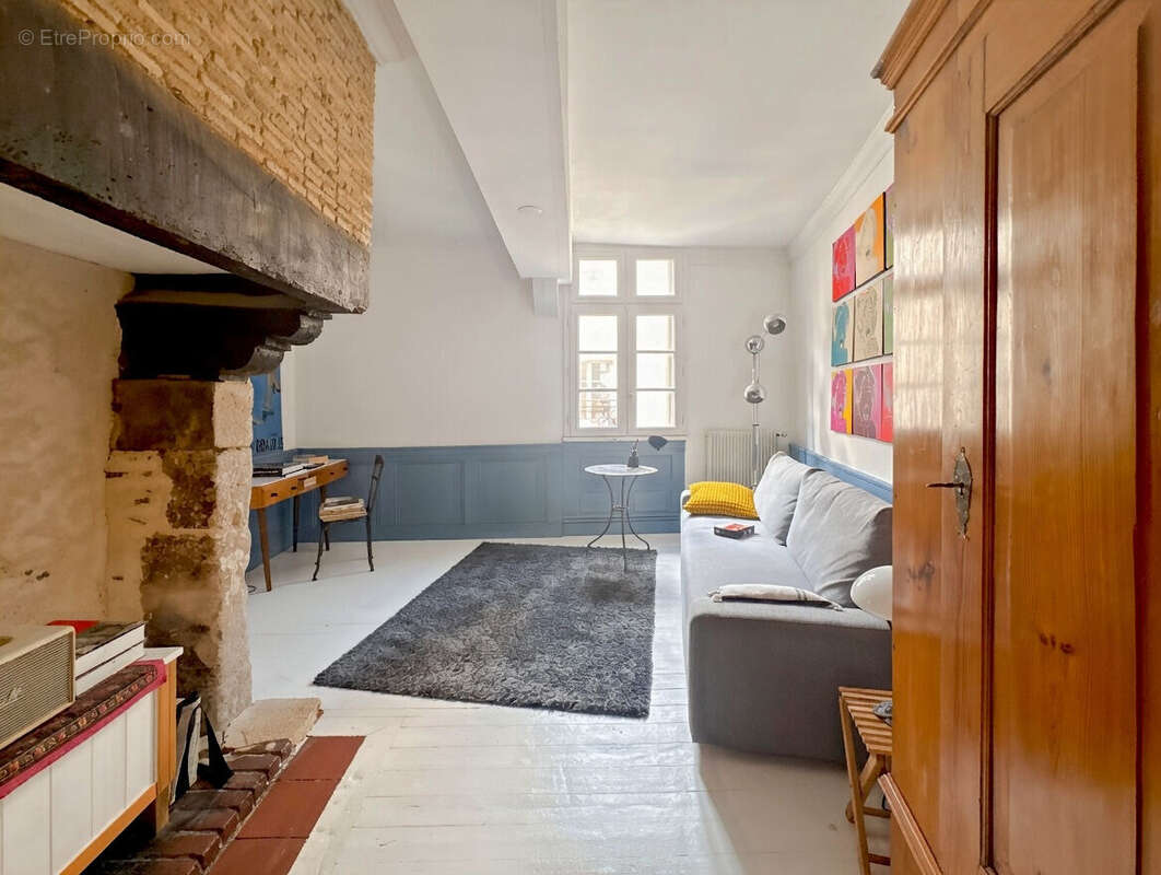 Appartement Rennes  Centre Historique -4 pièce(s) 84 m2 - photo 9