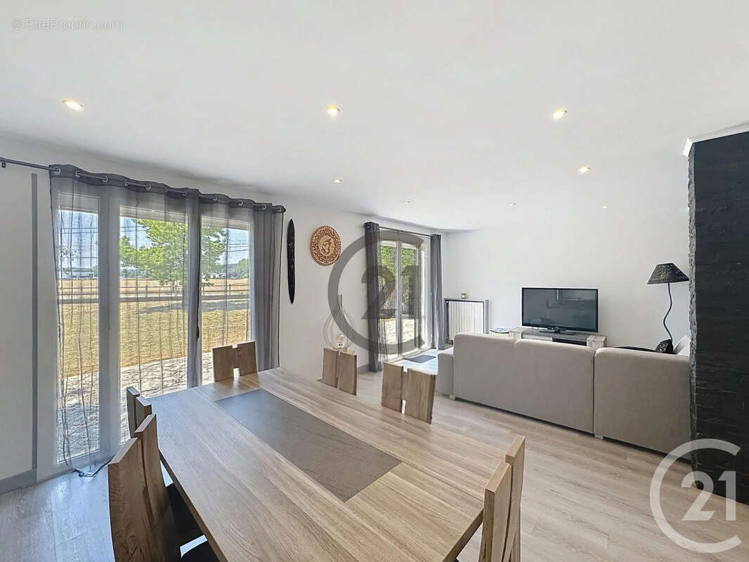 Maison 108 m² à Soucy  - photo 5