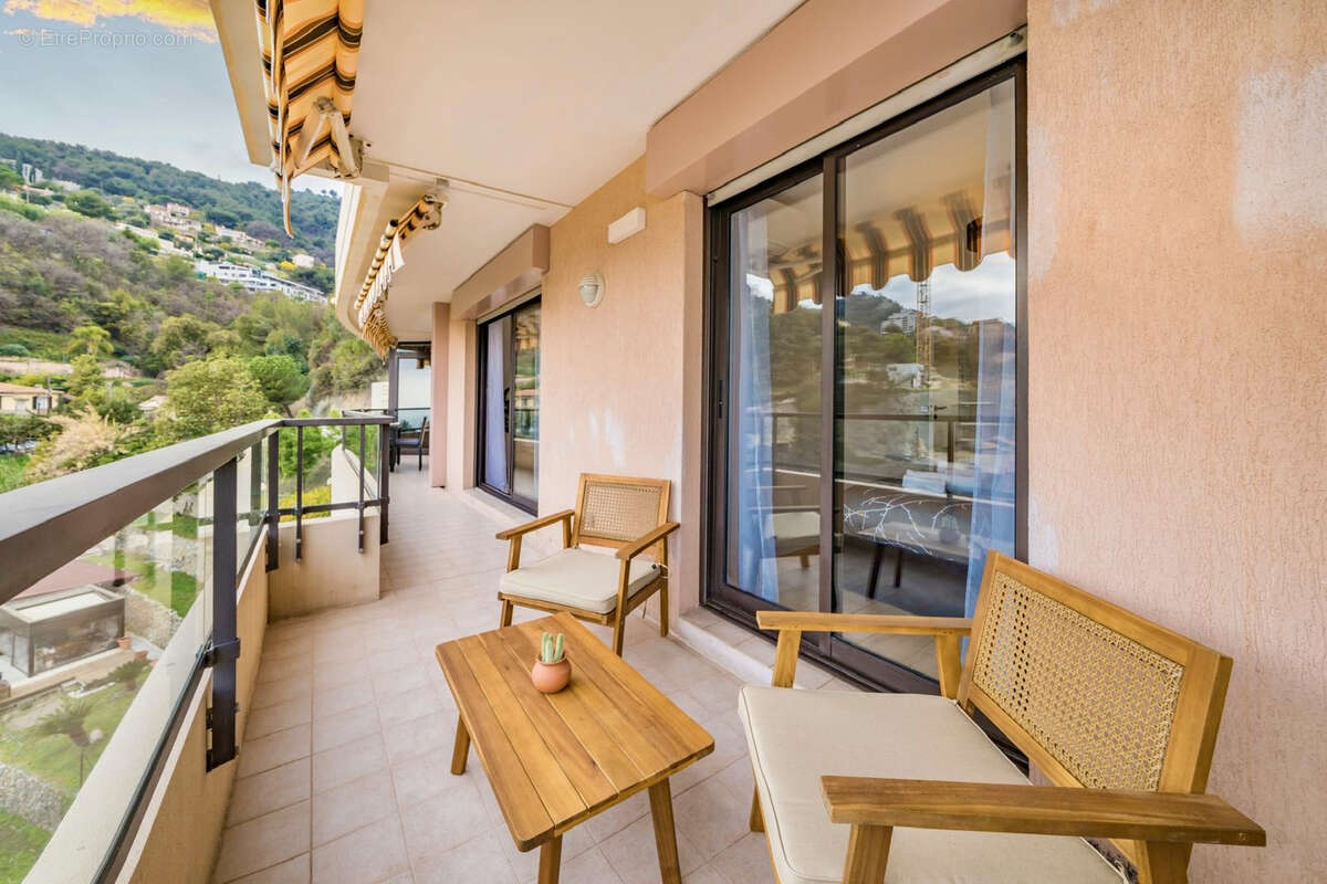 Appartement à BEAUSOLEIL
