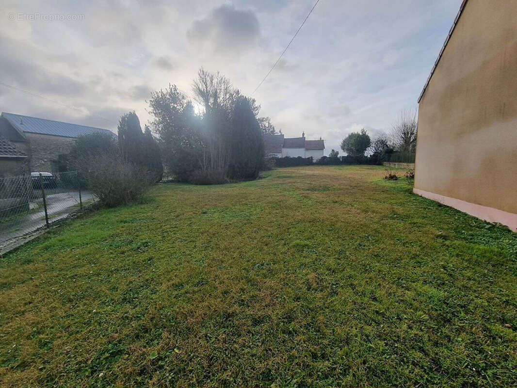 Terrain à SOISY-BOUY