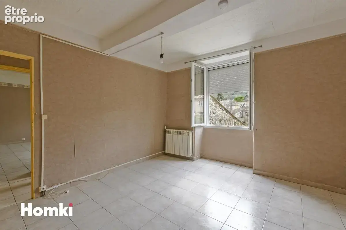 Immeuble de 168m² avec terrain, garages et dépendances sur Saint-Hippolyte-du-Fort - photo 21