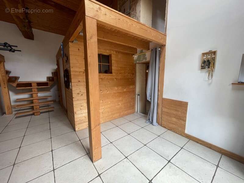 Maison de charme avec deux granges et cour intérieur 1370 m2 - photo 12