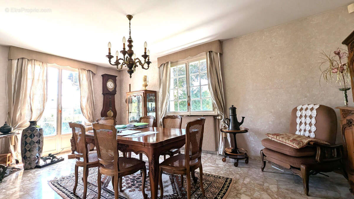 Maison à CUISEAUX