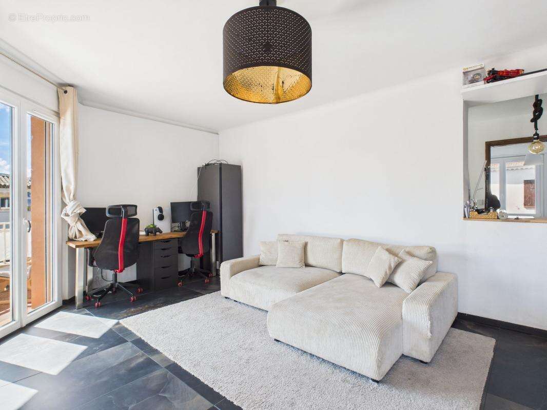 Appartement à MANDELIEU-LA-NAPOULE