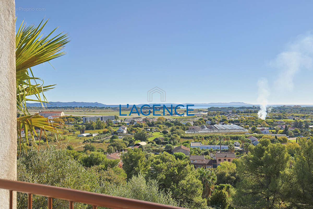 Maison à HYERES