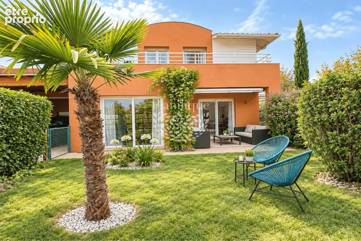 Photo Maison à Saint-Genis-Pouilly au prix de 630 000€