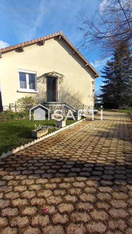 Photo 1 - Maison à SAINT-FLOVIER