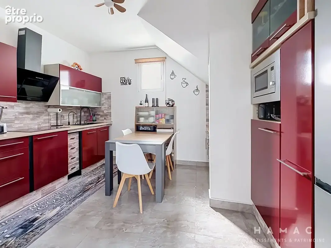 Maison- 92 m2- cours - au calme- vaulx en velin - photo 2