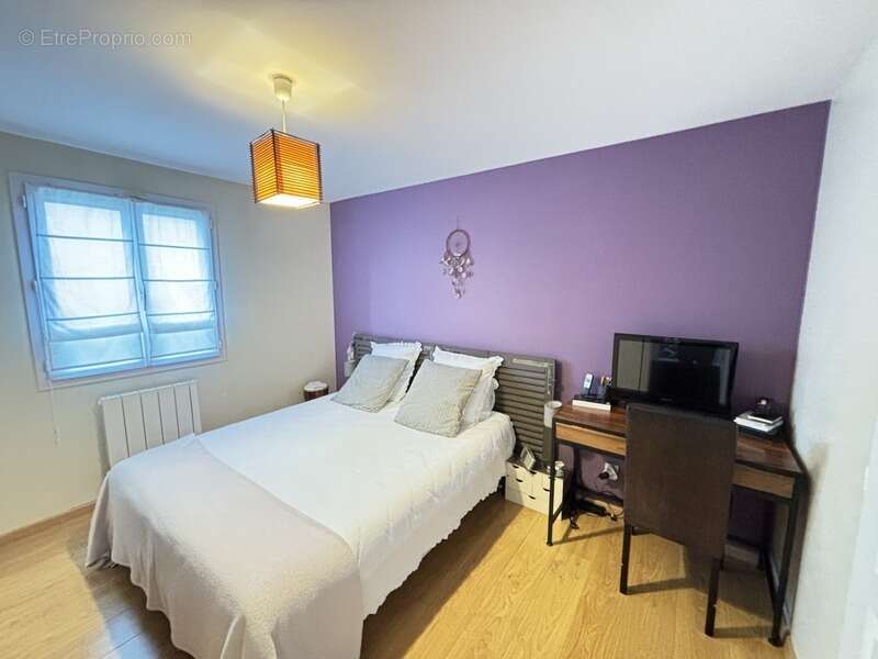 Maison à MONTREUIL-AUX-LIONS