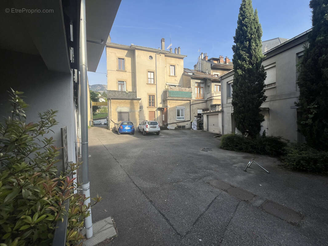 Appartement à AIX-LES-BAINS