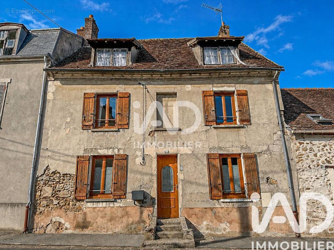 Photo 1 - Maison à TOUQUIN