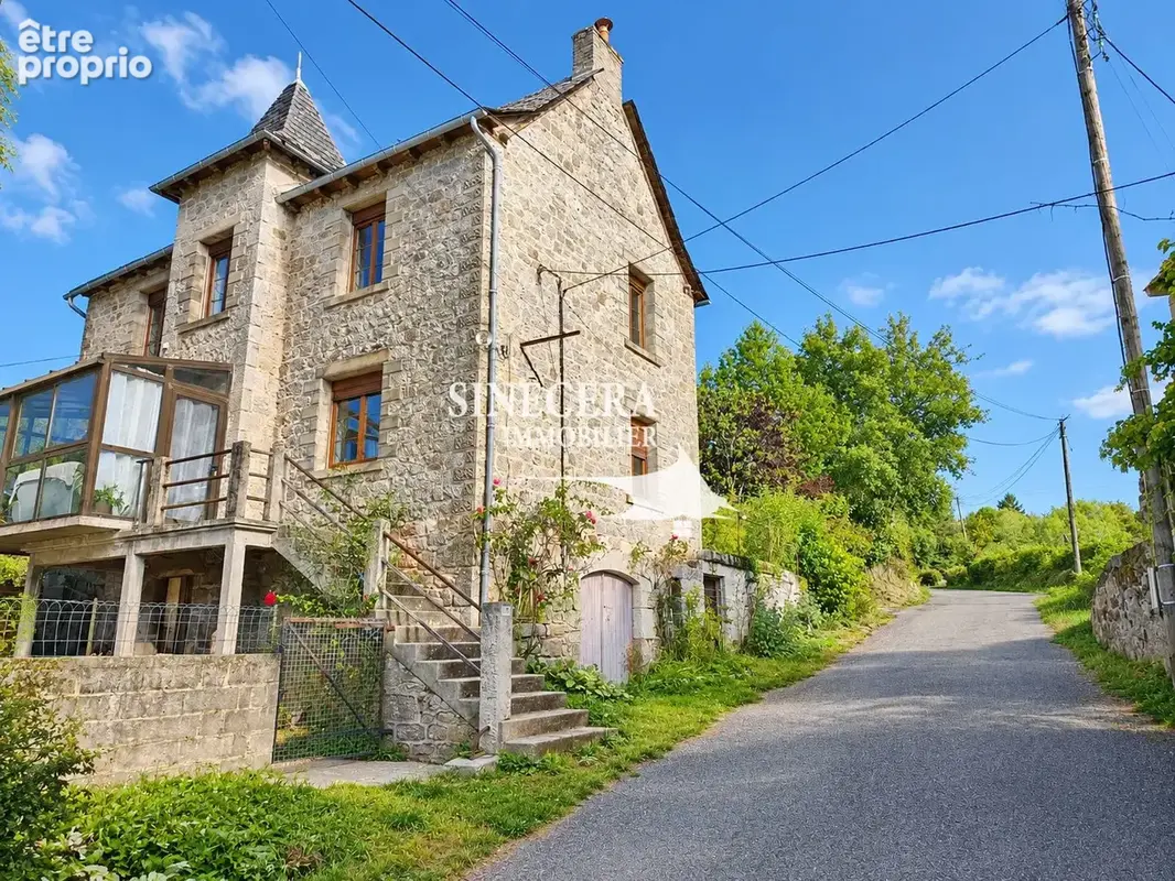 Maison 7 pièces 137 m² à vendre à Senergues (12320) - photo 3