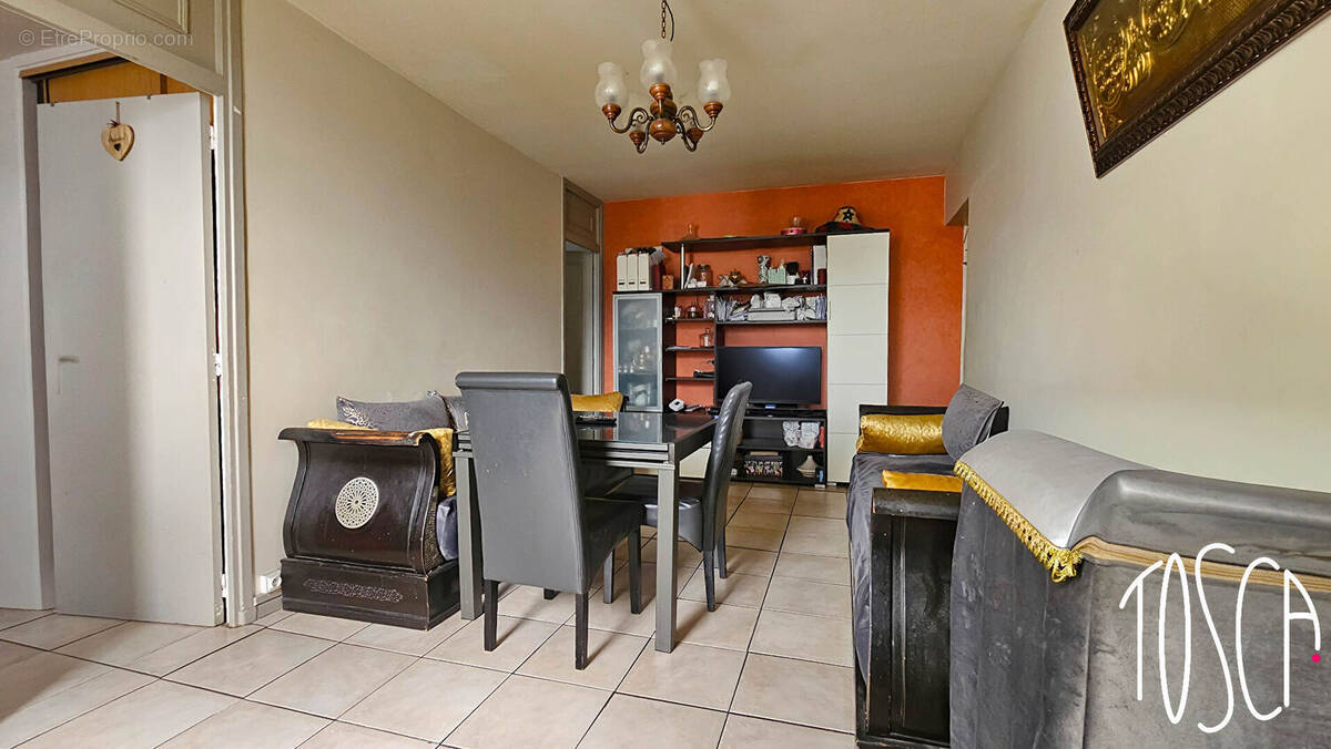 Appartement à THIAIS
